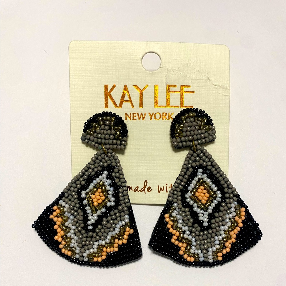 Hand beaded earrings. Black, pink, white, grey